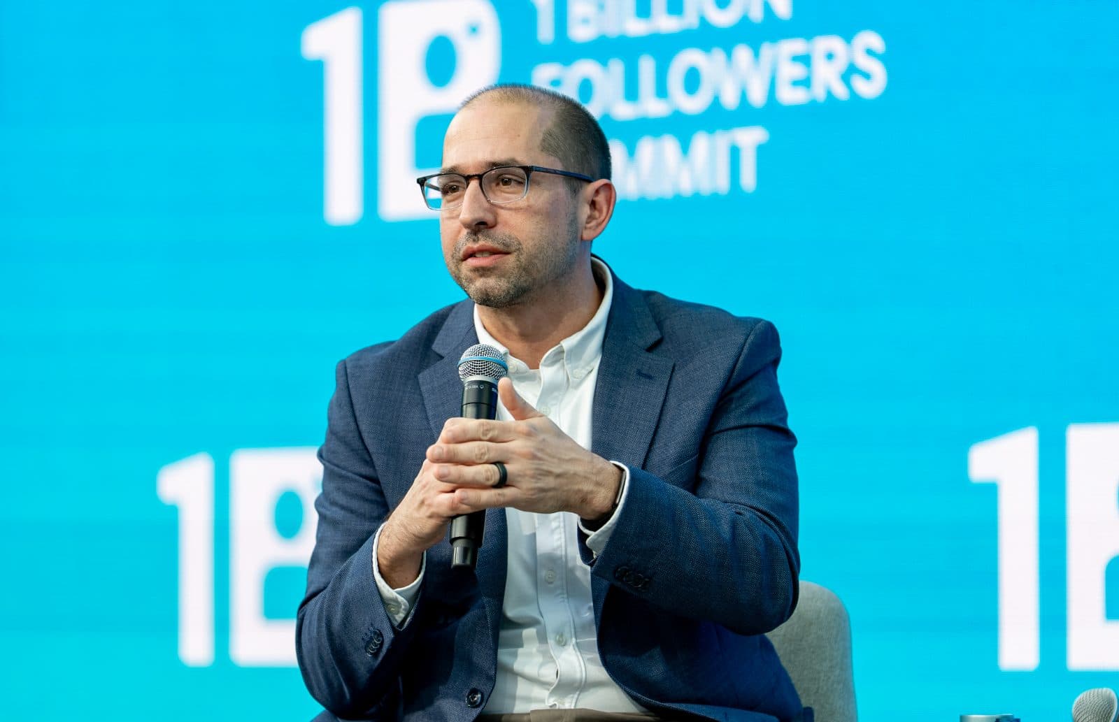 Dave on stage at the 1 Billion Followers Summit